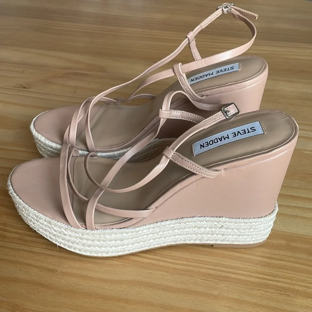 NWOB Steve‎ Madden Whitlee Wedge